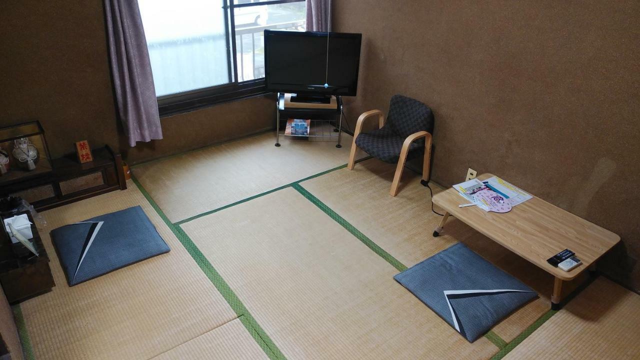 Walking Pilgrimage Hotel Tokiwa Ryokan Ozu  Exterior foto